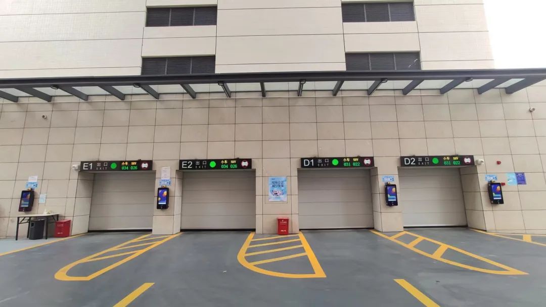 惠州南站停车场图片
