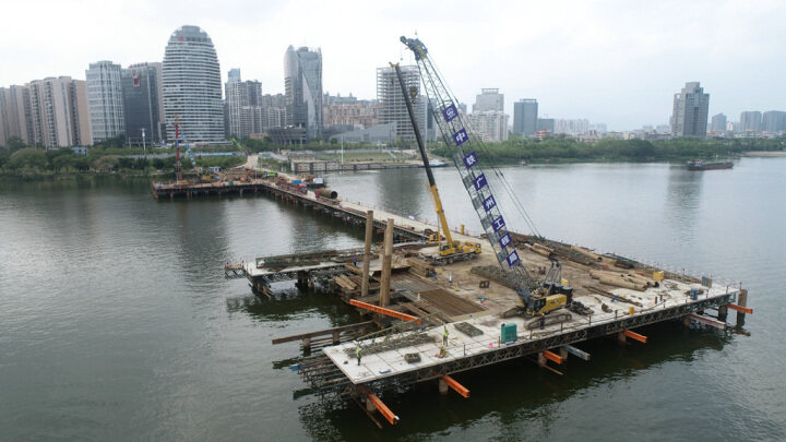 鵝城大橋樁基施工全面展開 第10根樁基灌注已完成